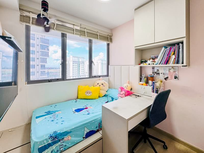 High Park Residences, 21 Fernvale Road, 2 Bedrooms, 667 sqft, Condominium For Rent, by Zoe Lim, 500082601 - Bedroom - PropertyGuru.com.sg