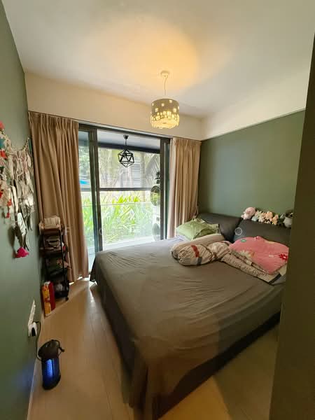 Hedges Park Condominium Condominium For Sale at S$ 1,350,000 | PropertyGuru Singapore - Bedroom