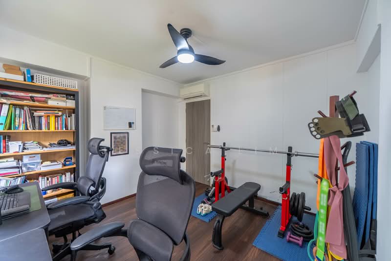 Bedroom 2 (Study/Gym)