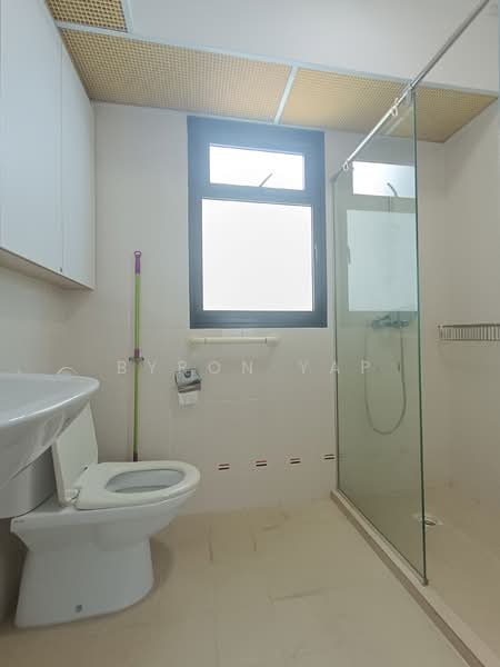 365C Upper Serangoon Road, 365C Upper Serangoon Road, 3 Bedrooms, 990 sqft, HDB Flat For Rent, by Byron Yap, 500082611 - Bathroom - PropertyGuru.com.sg