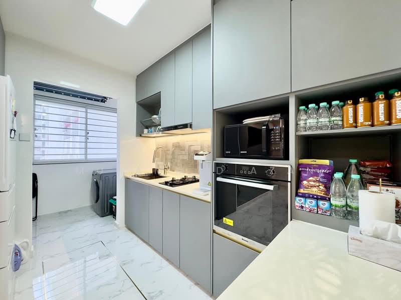 408B Northshore Drive HDB Flat For Sale at S$ 725,000 | PropertyGuru Singapore - Kitchen