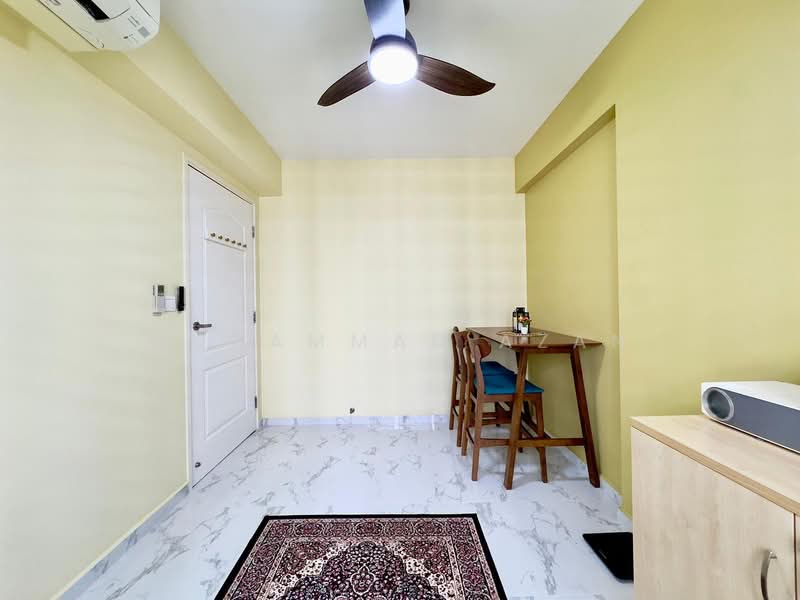 408B Northshore Drive HDB Flat For Sale at S$ 725,000 | PropertyGuru Singapore - Common Room