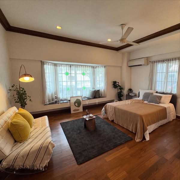 Gentle Villas, 74 Gentle Drive, 5 Bedrooms, 2,900 sqft, Semi-Detached House For Sale, by Shi Yi Oh, 500082615 - Master Bedroom - PropertyGuru.com.sg