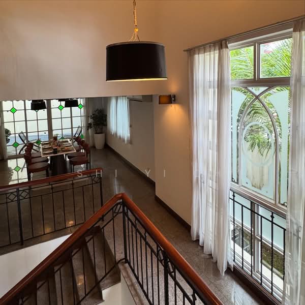 Gentle Villas, 74 Gentle Drive, 5 Bedrooms, 2,900 sqft, Semi-Detached House For Sale, by Shi Yi Oh, 500082615 - Dining Room - PropertyGuru.com.sg