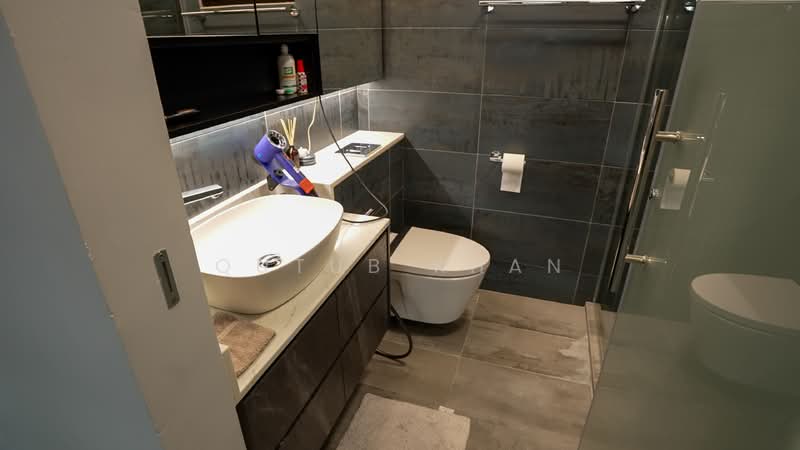 110A Bidadari Park Drive, , 4 Bedrooms, 1,292 sqft, HDB Flat For Sale, by Qutub Khan, 500082624 - Bathroom - PropertyGuru.com.sg