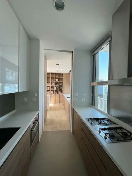 Leedon Residence, 6 Leedon Heights, 3 Bedrooms, 2,110 sqft, Condominium For Rent, by Rosa Mee Sook Hong Ciupa, 500082626 - Kitchen - PropertyGuru.com.sg