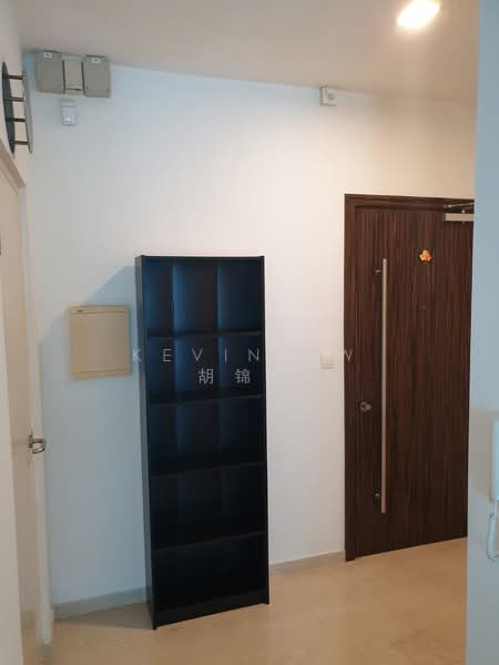 Cheap Freehold 1br plus Study For Sale! High Rental Yield! Condominium For Sale at S$ 820,000 | PropertyGuru Singapore - Entrance