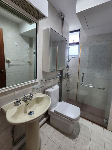 Arthur Mansions, 125 Arthur Road, Room Rental, 150 sqft, Condominium For Rent, by Jermaine Seng, 500082632 - Bathroom - PropertyGuru.com.sg