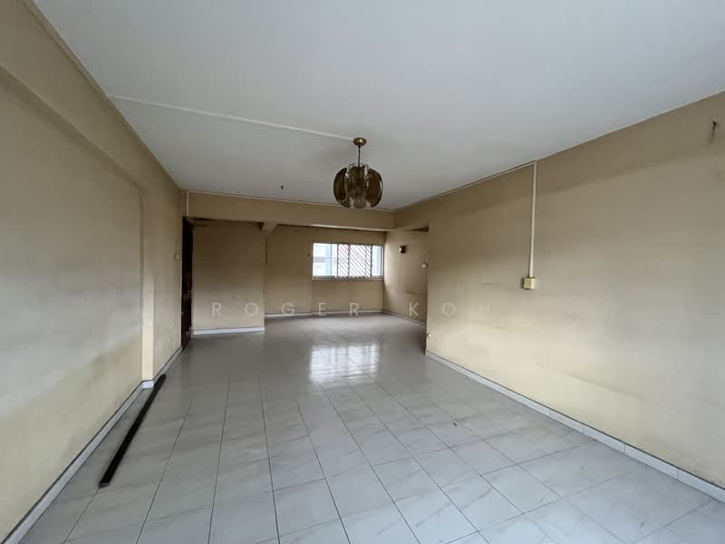 289 Tampines Street 22, 289 Tampines Street 22, 3 Bedrooms, 1,302 sqft, HDB Flat For Sale, by Roger Koh, 500082649 - Living Room - PropertyGuru.com.sg