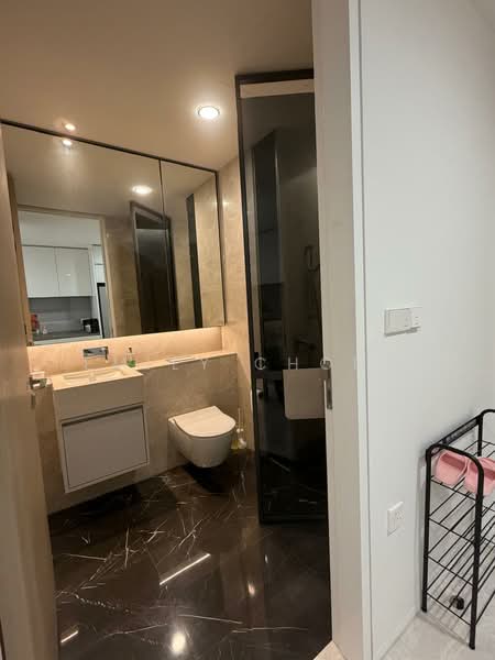 Amber Park, 18A Amber Gardens, 1 Bedroom, 484 sqft, Condominium For Rent, by Emily Chong, 500082659 - Bathroom - PropertyGuru.com.sg