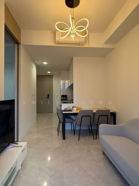 Amber Park, 18A Amber Gardens, 1 Bedroom, 484 sqft, Condominium For Rent, by Emily Chong, 500082659 - Living Room - PropertyGuru.com.sg