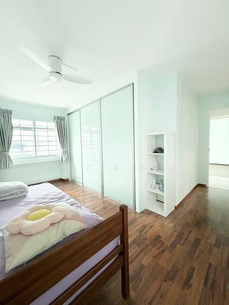 102A Punggol Field HDB Flat For Sale at S$ 699,000 | PropertyGuru Singapore - Bedroom