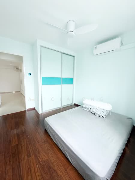 102A Punggol Field HDB Flat For Sale at S$ 699,000 | PropertyGuru Singapore - Bedroom