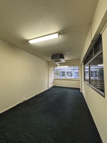 HILLVIEW TERRACE, , 6,551 sqft, Light Industrial (B1) For Rent, by Betty Chiang, 500082666 - Office space - CommercialGuru.com.sg