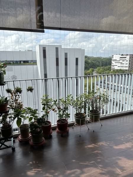 Twin Fountains Executive Condominium For Sale at S$ 1,480,000 | PropertyGuru Singapore - Balcony