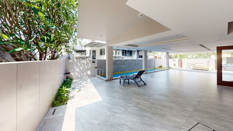 TOP OBTAINED | Jalan Baiduri - 1km to Tao Nan School Corner Terrace For Sale at S$ 9,200,000 | PropertyGuru Singapore - Car Porch