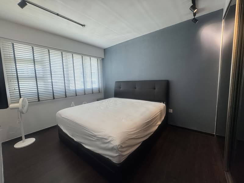 573C Woodlands Drive 16 HDB Flat For Sale at S$ 730,000 | PropertyGuru Singapore - Bedroom