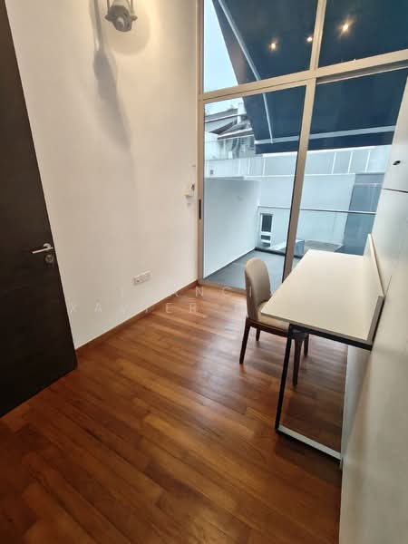 Oxley Edge, 308 River Valley Road, 5 Bedrooms, 990 sqft, Apartment For Rent, by Francis Xavier Nathan, 500082708 - Study - PropertyGuru.com.sg