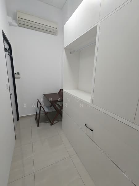 Oxley Edge, 308 River Valley Road, 5 Bedrooms, 990 sqft, Apartment For Rent, by Francis Xavier Nathan, 500082708 - Interior - PropertyGuru.com.sg