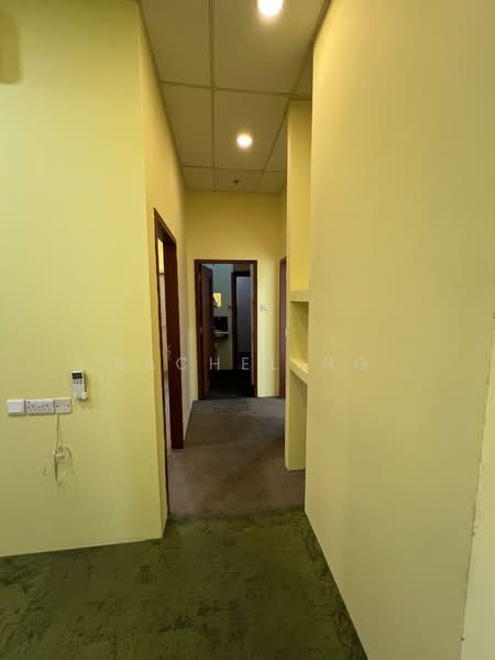 Tradehub 21, 8 Boon Lay Way, 1,647 sqft, Light Industrial (B1) For Rent, by Rachel ng, 500082711 - CommercialGuru.com.sg