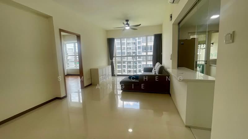 Worthington, 35 Butterworth Lane, 2 Bedrooms, 893 sqft, Apartment For Rent, by SIM EE CHENG ANGIE, 500082712 - Living Room - PropertyGuru.com.sg