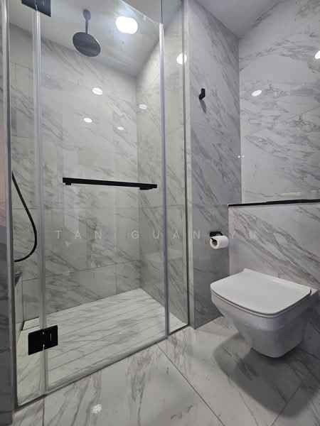 The Landmark, 173 Chin Swee Road, 2 Bedrooms, 678 sqft, Condominium For Rent, by Tan Guan Yu, 500082721 - Bathroom - PropertyGuru.com.sg