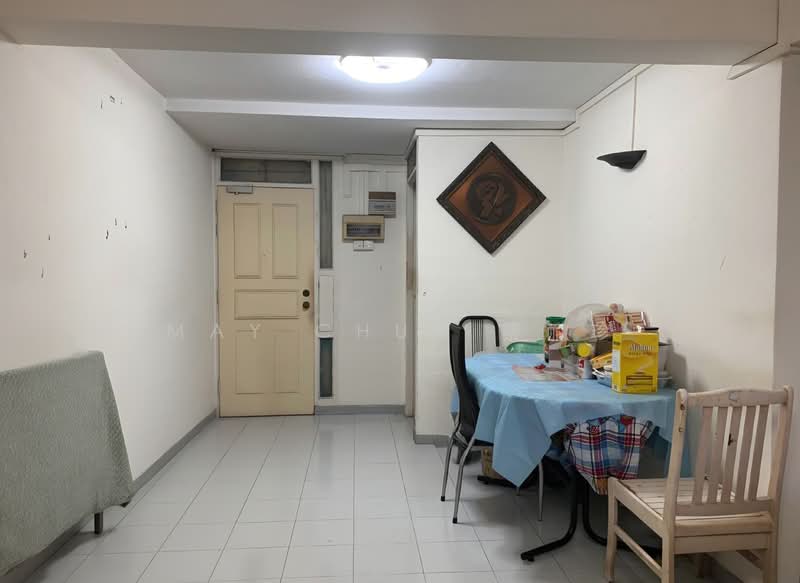 Entrance & Dining area