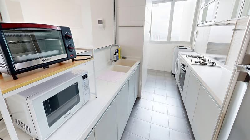 Twin Regency, 28 Kim Tian Road, 3 Bedrooms, 1,227 sqft, Condominium For Rent, by Joseph Khoo, 500082744 - Kitchen - PropertyGuru.com.sg