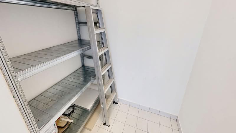 Twin Regency, 28 Kim Tian Road, 3 Bedrooms, 1,227 sqft, Condominium For Rent, by Joseph Khoo, 500082744 - Bomb Shelter - PropertyGuru.com.sg