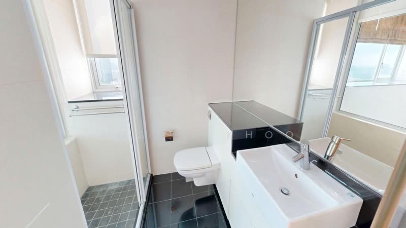 Twin Regency, 28 Kim Tian Road, 3 Bedrooms, 1,227 sqft, Condominium For Rent, by Joseph Khoo, 500082744 - Master Bathroom - PropertyGuru.com.sg