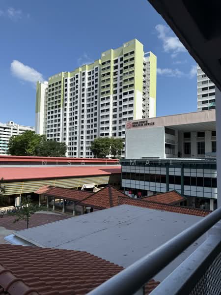 45 Sims Drive HDB Flat For Sale at S$ 390,000 | PropertyGuru Singapore - Exterior