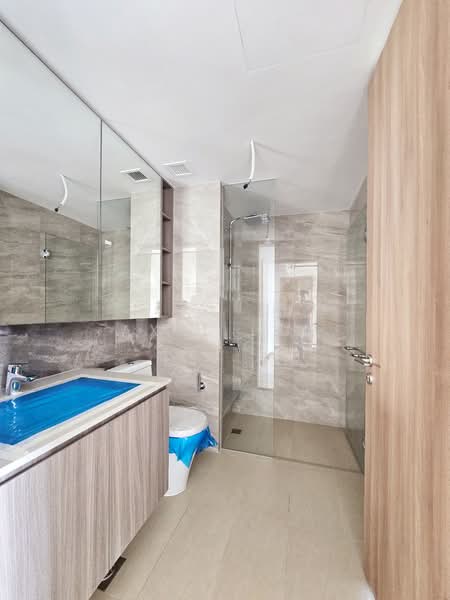 The Botany at Dairy Farm, 3 Dairy Farm Walk, 2 Bedrooms, 603 sqft, Condominium For Rent, by Axel Hue, 500082749 - Bathroom - PropertyGuru.com.sg