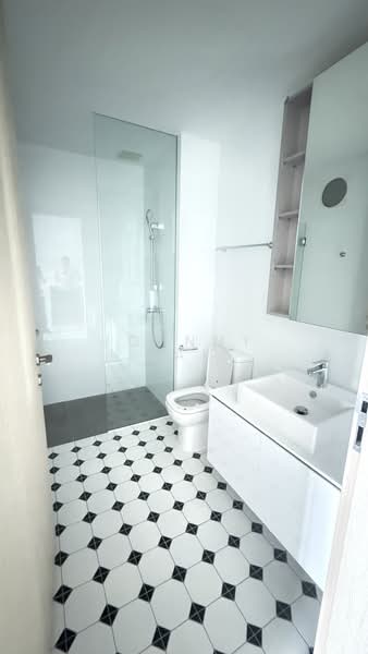 Kovan Jewel, 51 Kovan Road, 1 Bedroom, 620 sqft, Condominium For Rent, by Johnny Pai, 500082752 - Bathroom - PropertyGuru.com.sg