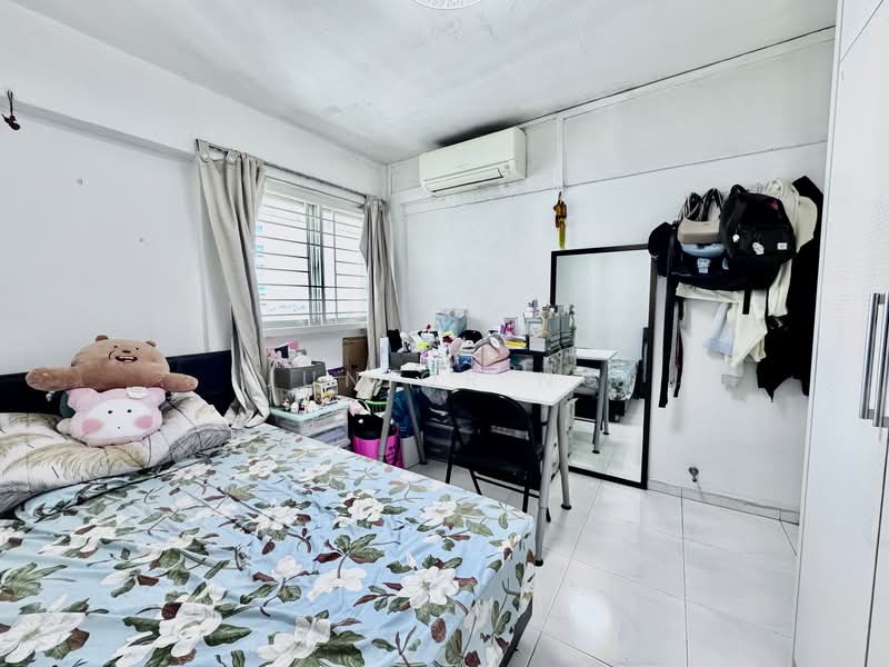 45 Marine Crescent HDB Flat For Sale at S$ 695,000 | PropertyGuru Singapore - Bedroom