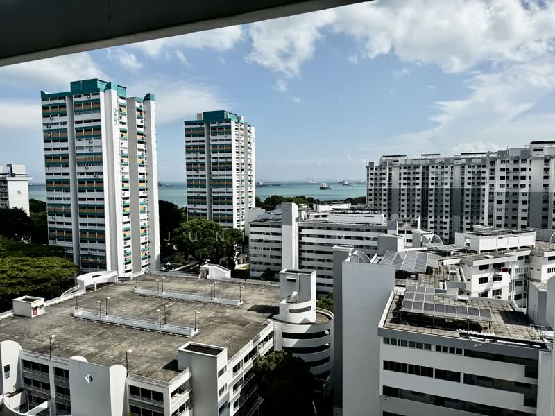 45 Marine Crescent HDB Flat For Sale at S$ 695,000 | PropertyGuru Singapore - Exterior