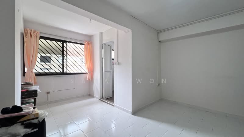 236 Bishan Street 22 HDB Flat For Sale at S$ 1,070,000 | PropertyGuru Singapore - Master Bedroom
