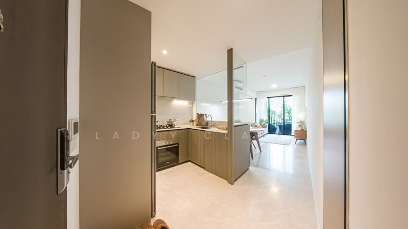 Piccadilly Grand, Northumberland Road, 3 Bedrooms, 883 sqft, Condominium For Rent, by Ladyy Claire, 500082790 - Kitchen - PropertyGuru.com.sg