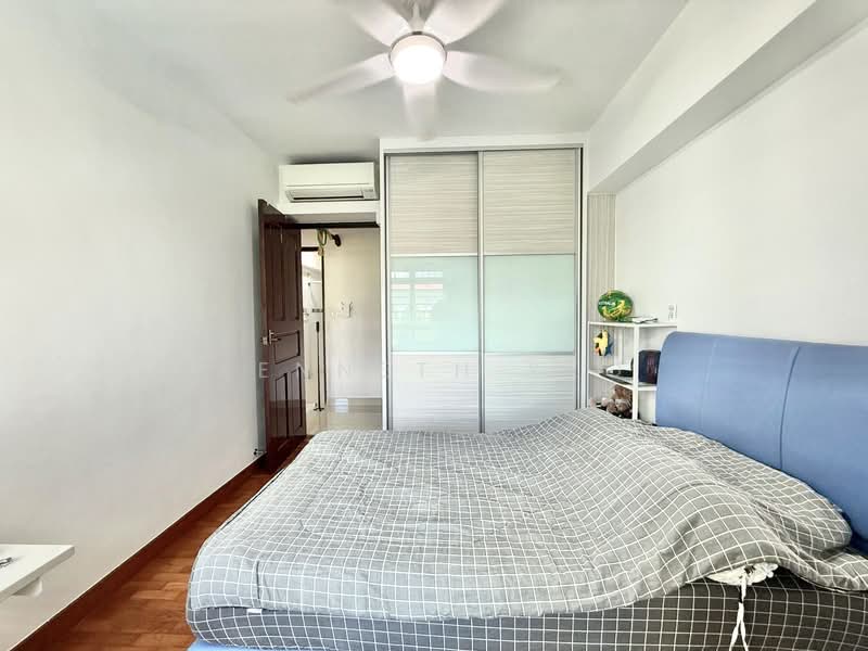 466B Sembawang Drive HDB Flat For Sale at S$ 520,000 | PropertyGuru Singapore - Bedroom