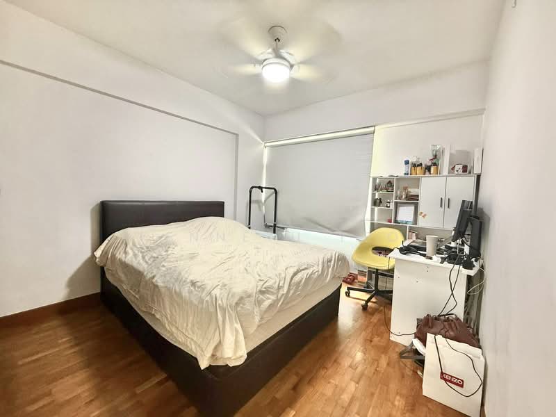 466B Sembawang Drive HDB Flat For Sale at S$ 520,000 | PropertyGuru Singapore - Bedroom
