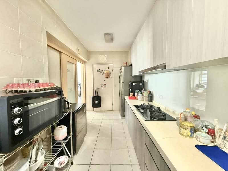 466B Sembawang Drive HDB Flat For Sale at S$ 520,000 | PropertyGuru Singapore - Kitchen