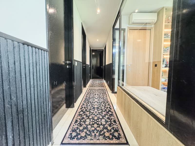 High Park Residences Condominium For Sale at S$ 2,300,000 | PropertyGuru Singapore - Corridor