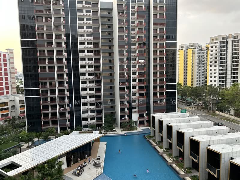 Riverfront Residences, 41 Hougang Avenue 7, 2 Bedrooms, 721 sqft, Condominium For Rent, by Lim Kah Seng, 500082816 - PropertyGuru.com.sg