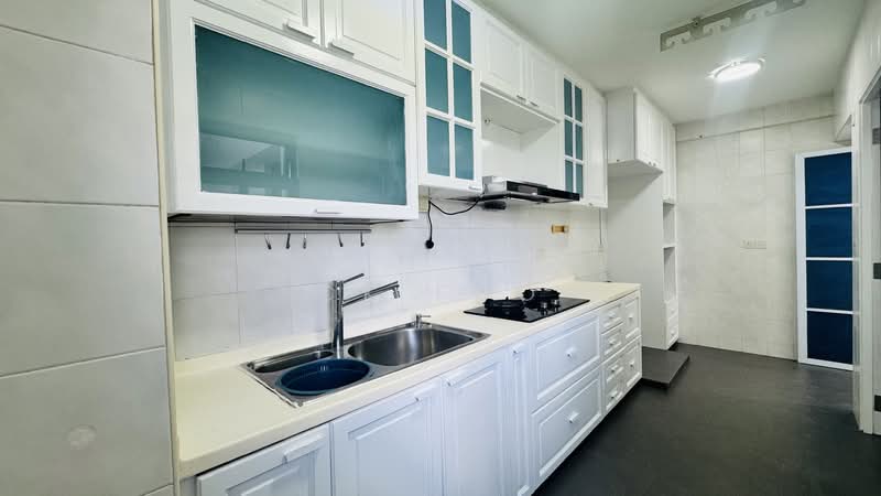 89 Tanglin Halt Road HDB Flat For Sale at S$ 1,580,000 | PropertyGuru Singapore - Kitchen