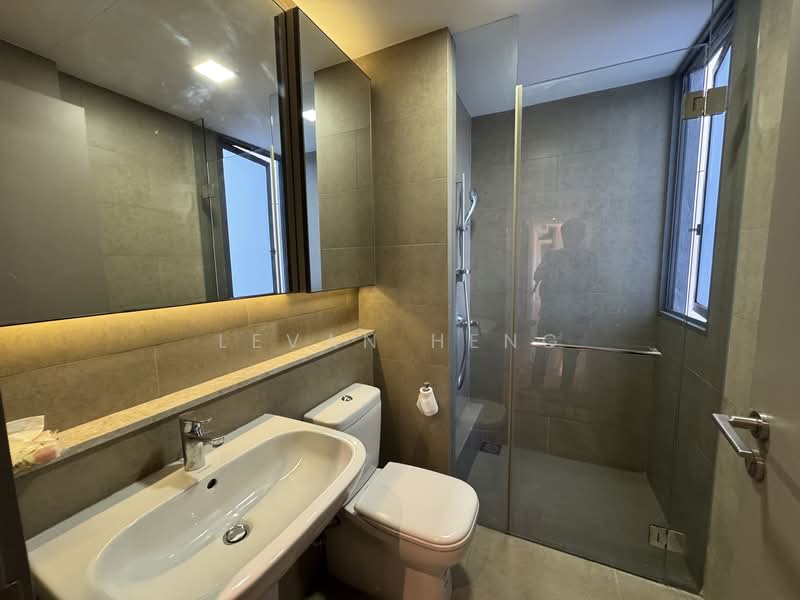 Riversails Condominium For Sale at S$ 2,280,000 | PropertyGuru Singapore - Bathroom