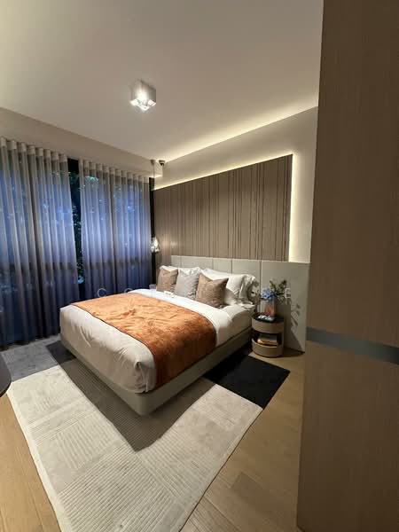 8@BT Condominium For Sale at S$ 1,939,000 | PropertyGuru Singapore - Master Bedroom