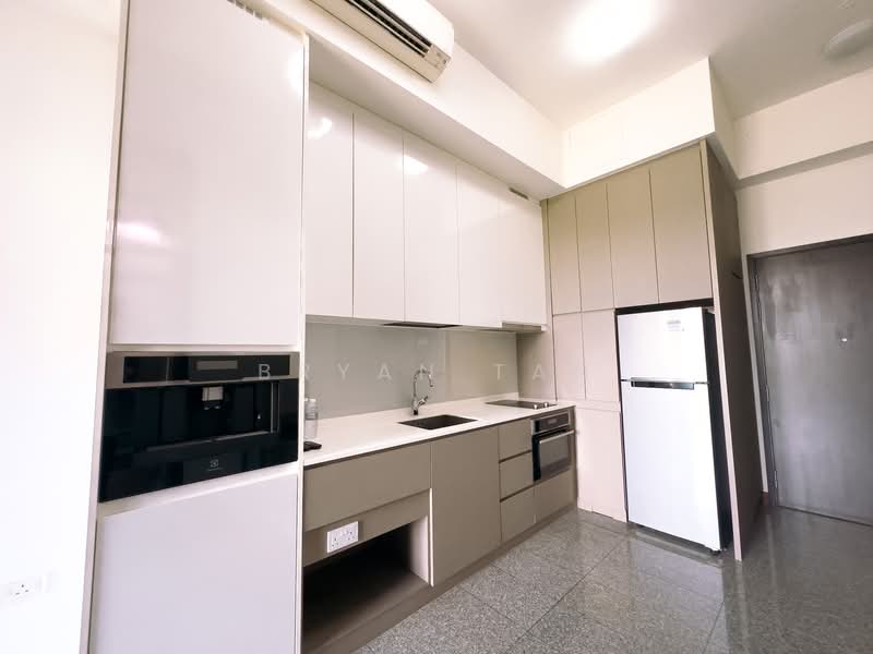 The Hillier Condominium For Sale at S$ 900,000 | PropertyGuru Singapore - Kitchen