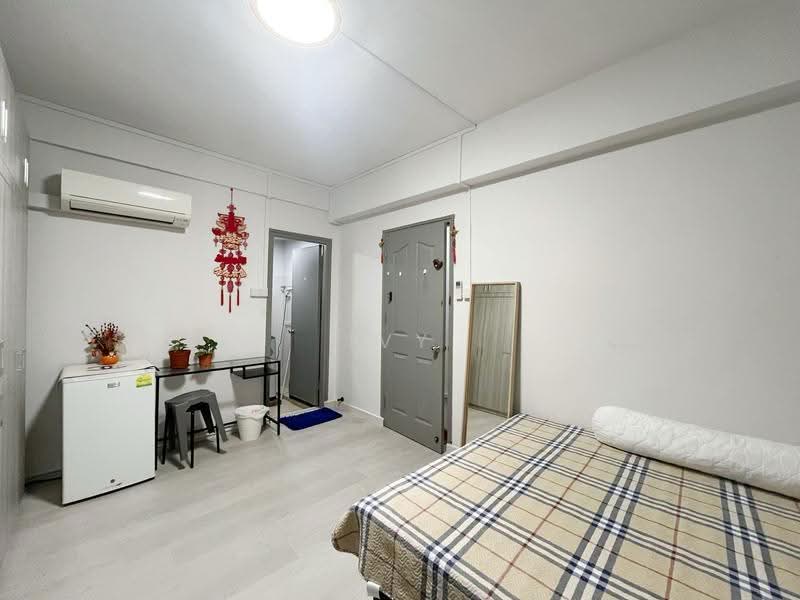 Bencoolen House, 27 Bencoolen Street, Orchard / River Valley, Room Rental, 150 sqft, Apartment For Rent, by Ivy Weng 翁剑英, 500082867 - Bedroom - PropertyGuru.com.sg