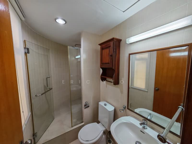 The Balmoral, 14 Balmoral Park, 4 Bedrooms, 2,680 sqft, Condominium For Rent, by Eric Yeo, 500082876 - Bathroom - PropertyGuru.com.sg