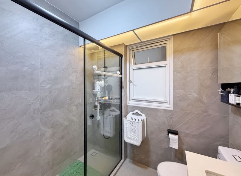 620A Tampines Street 61 HDB Flat For Sale at S$ 850,000 | PropertyGuru Singapore - Bathroom