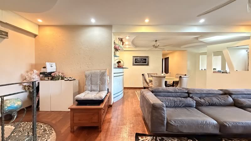 For Sale - 746 Woodlands Circle